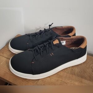 Hey Dude Men's Black and Tan Sneakers